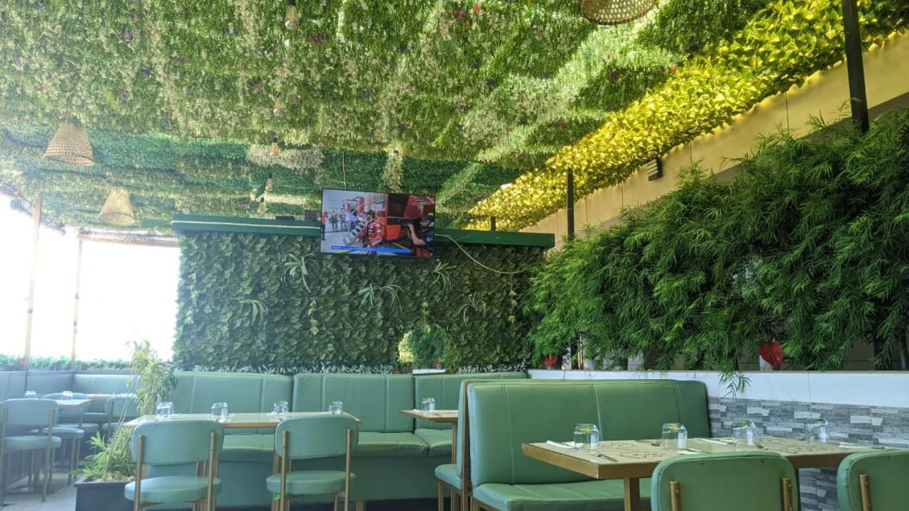 Atmosphere Hotel & Spa アンタナナリボ エクステリア 写真